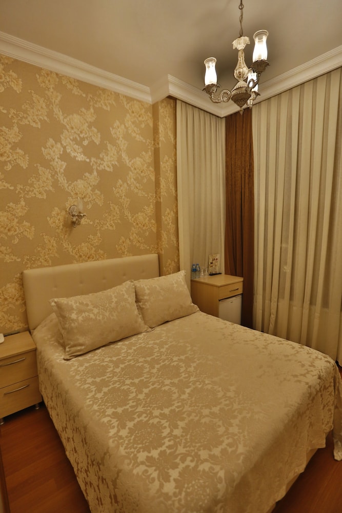 Mimoza Butik Otel Buyukada 12