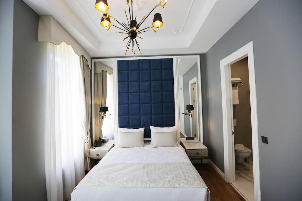 Royal Tophane 20