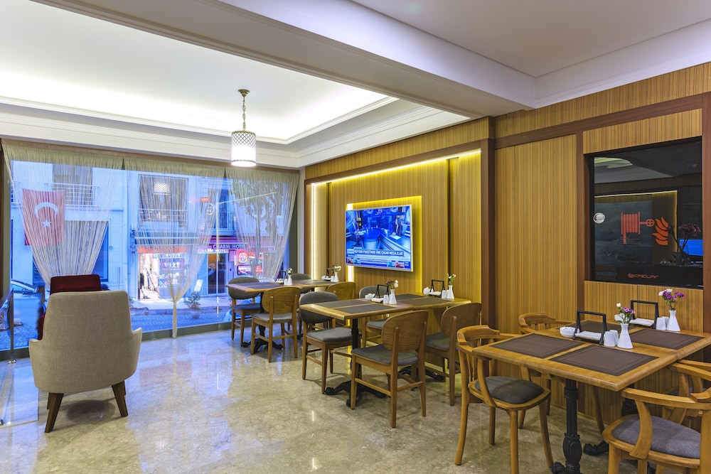 Obelisk Hotel & Suites 4