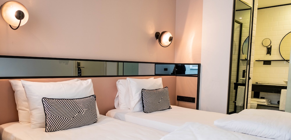 The Westist Hotel 10