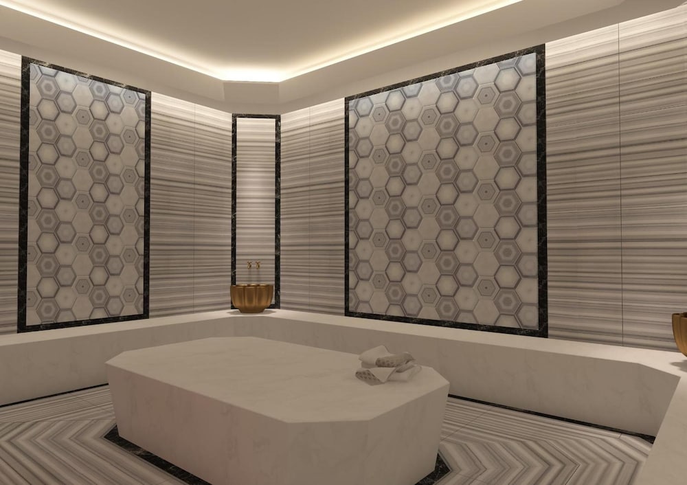 The Westist Hotel 24