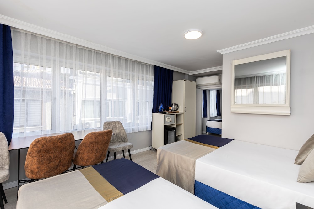 Sirkeci Family Hotel 16