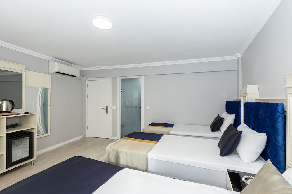 Sirkeci Family Hotel 13