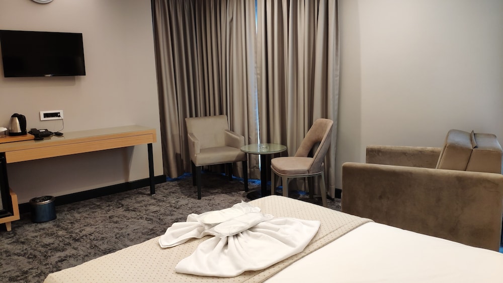 Triada Hotel Karakoy 8