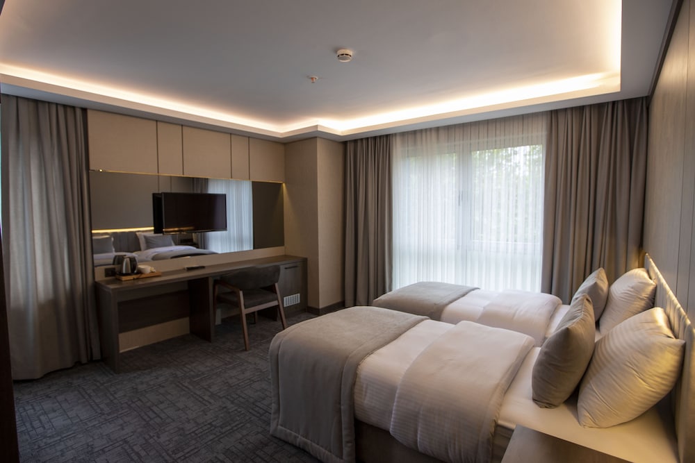 Best Garden Hotel 12