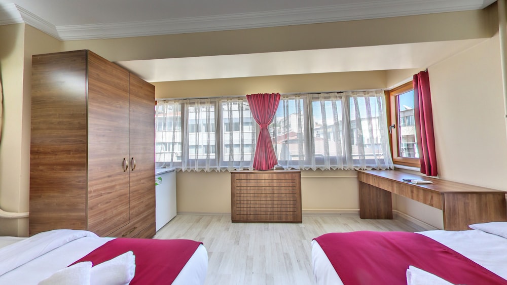 Cihangir Palace Hotel 12