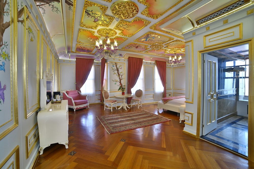 Seven Hills Palace Hotel 18