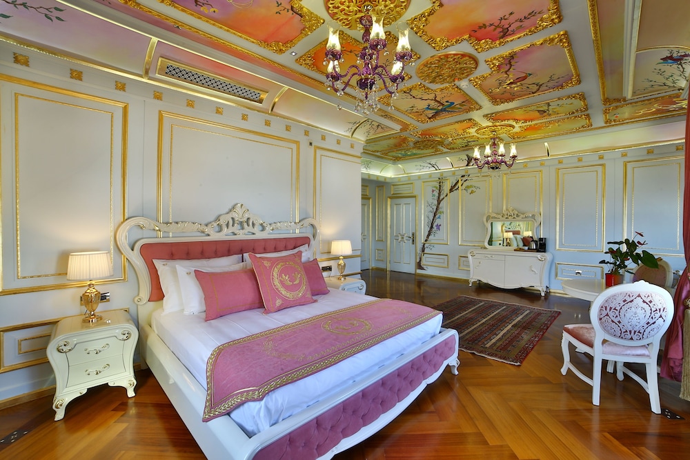 Seven Hills Palace Hotel 12