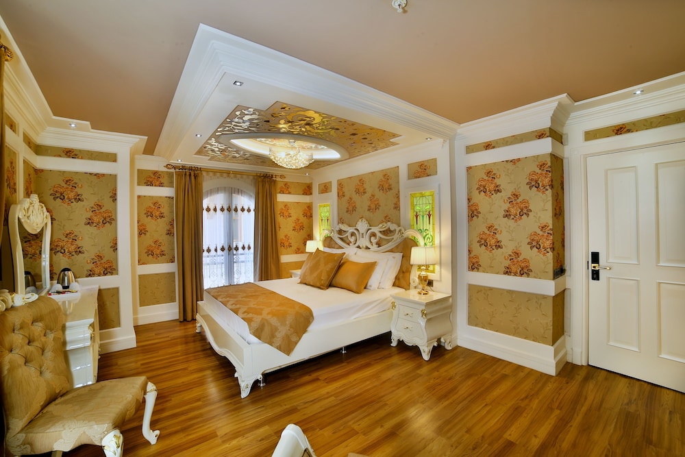 Seven Hills Palace Hotel 4
