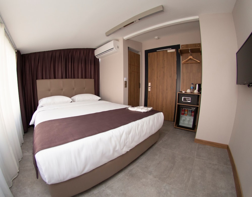 Jurnal Hotel 7