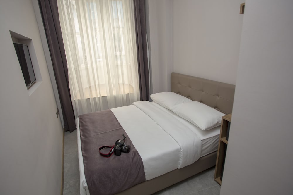Jurnal Hotel 10