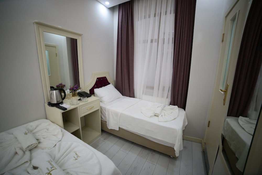 Taksim Diamond Hotel 10