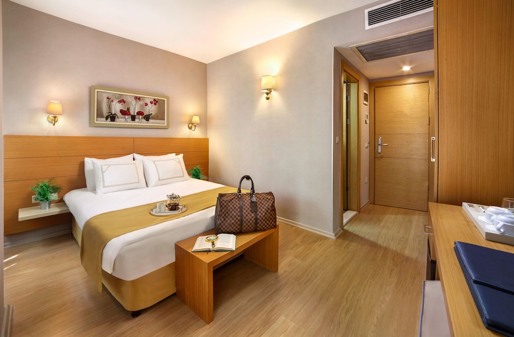 Almina Guest House 9