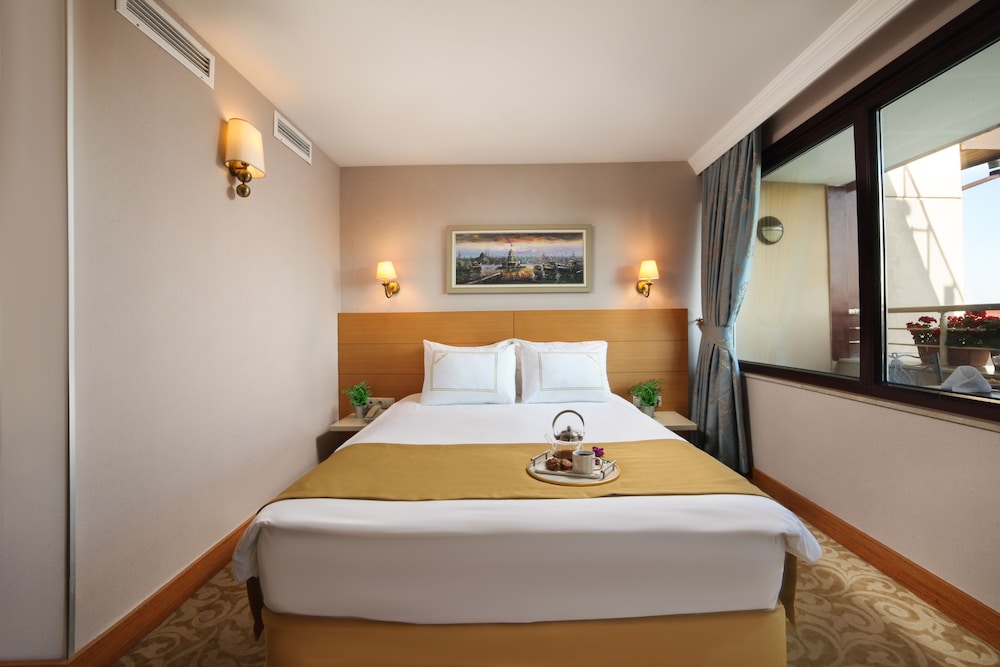 Almina Guest House 18