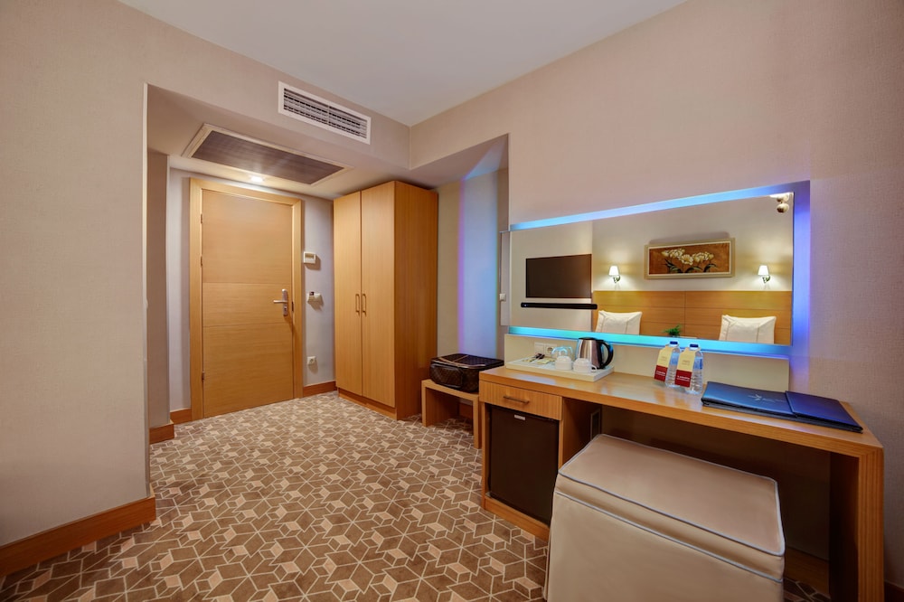 Almina Guest House 12