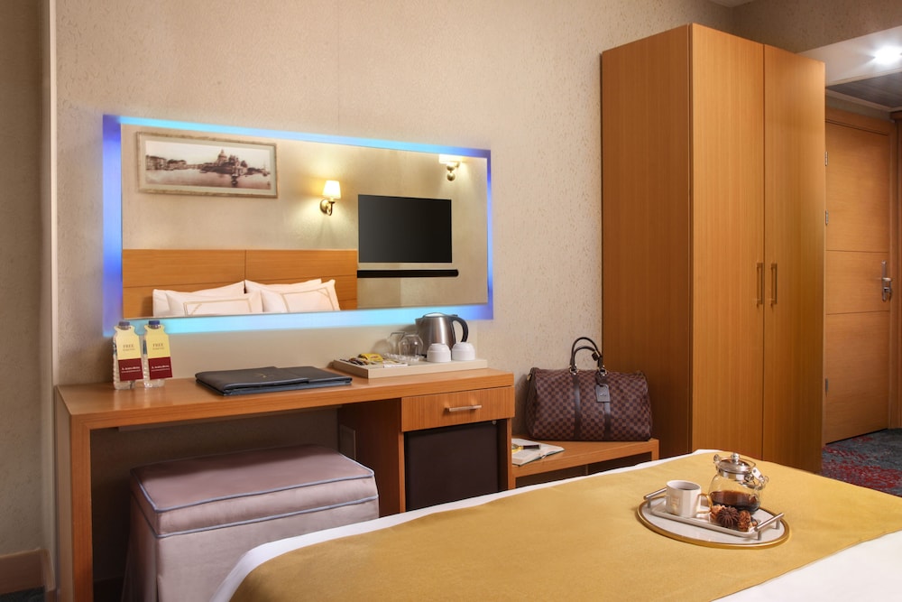 Almina Guest House 15