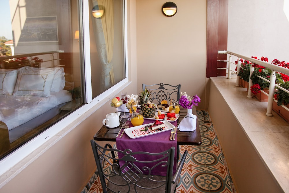 Almina Guest House 20