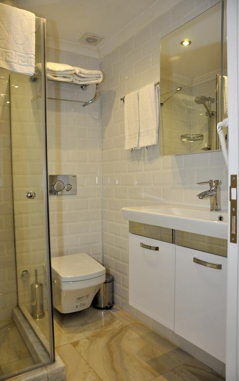 B'Guest House&Apartment 16