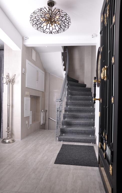 B'Guest House&Apartment 24