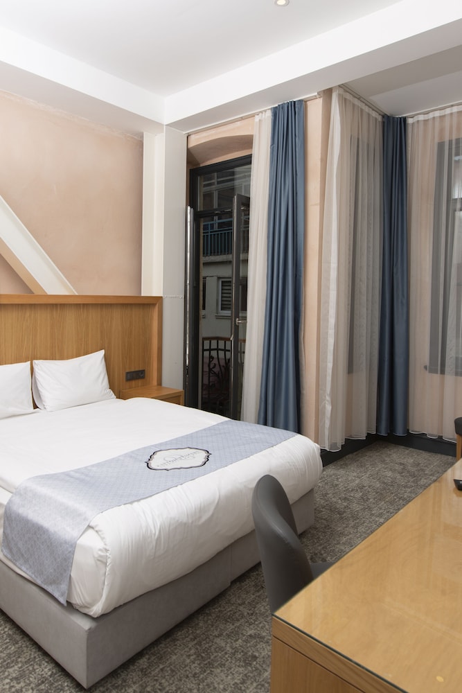 Premist Hotels Taksim 16
