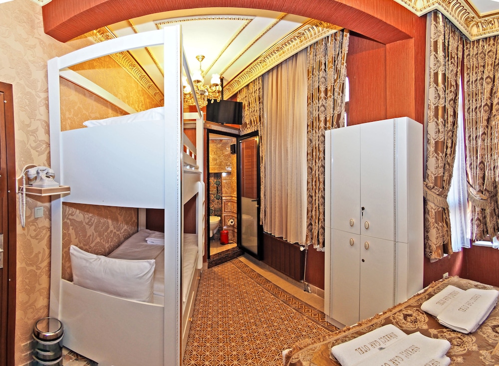 Sirkeci Gar Hotel 18