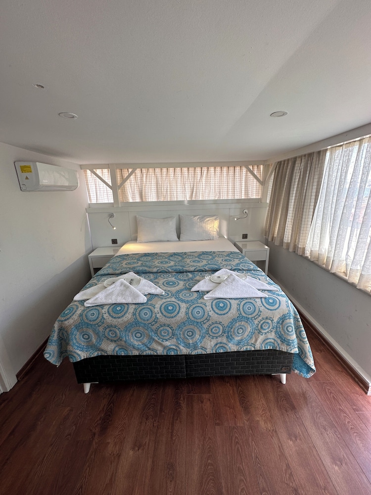 Hotel Antique 21