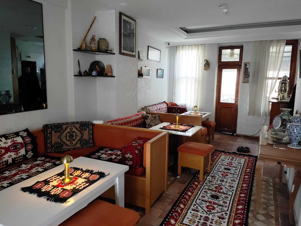 Hotel Antique 10