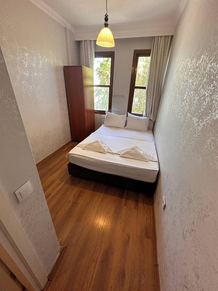 Hotel Antique 20