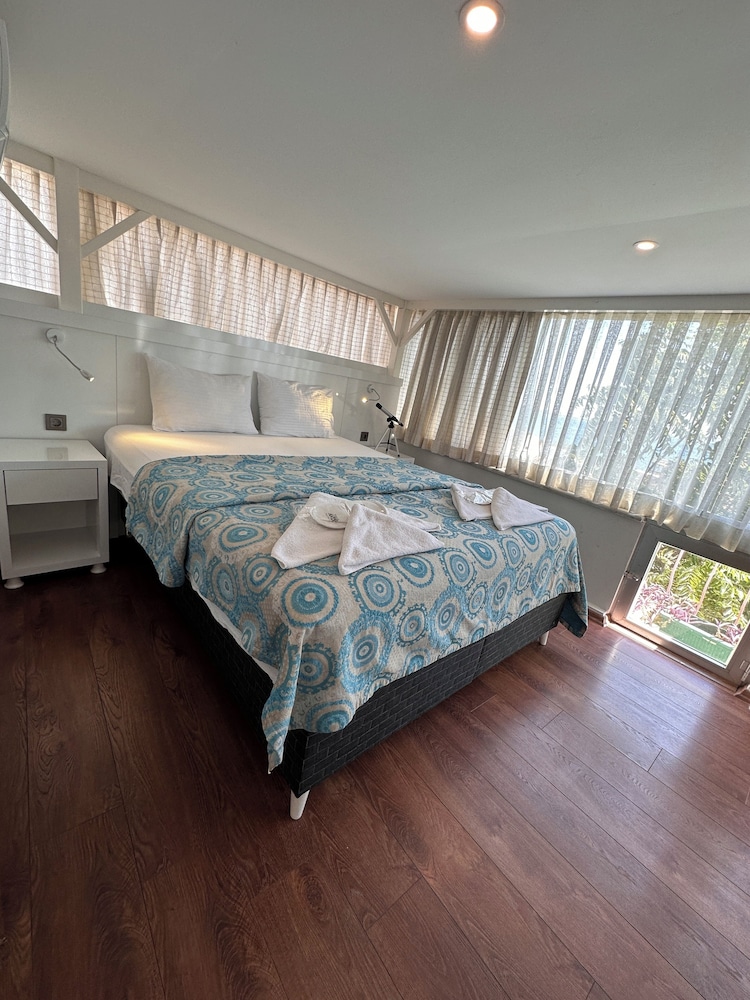 Hotel Antique 14