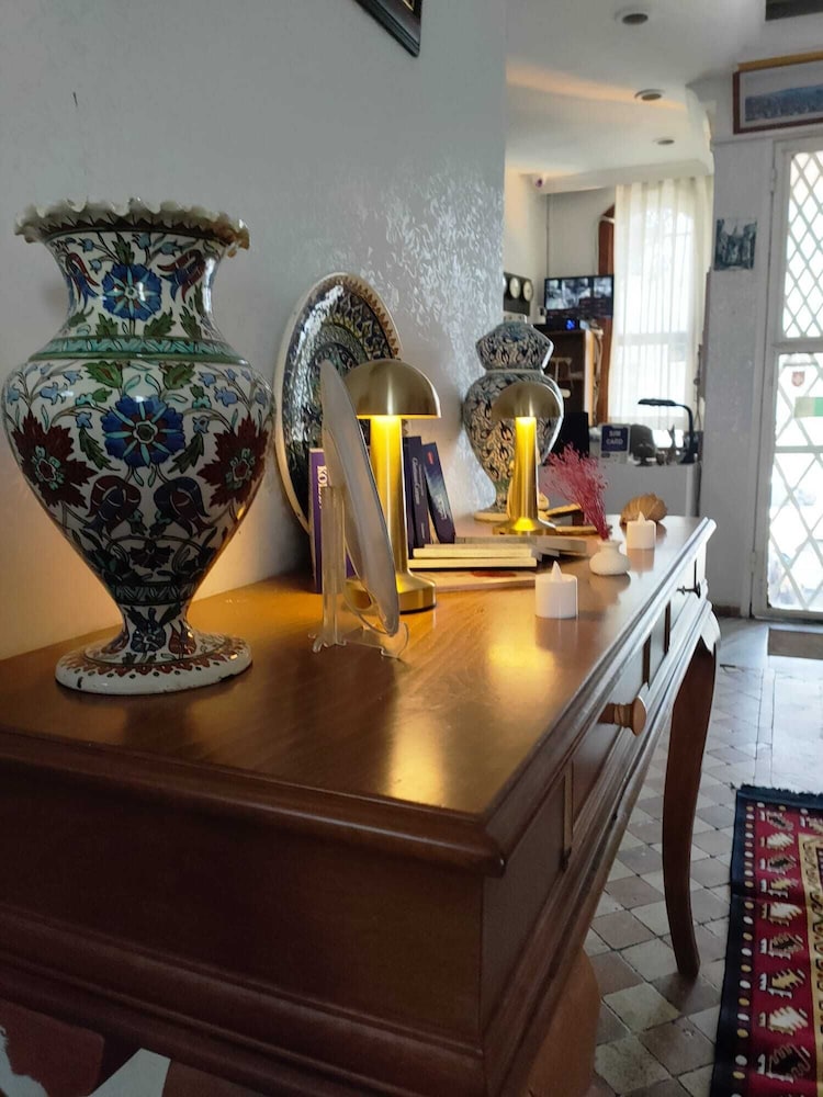 Hotel Antique 6