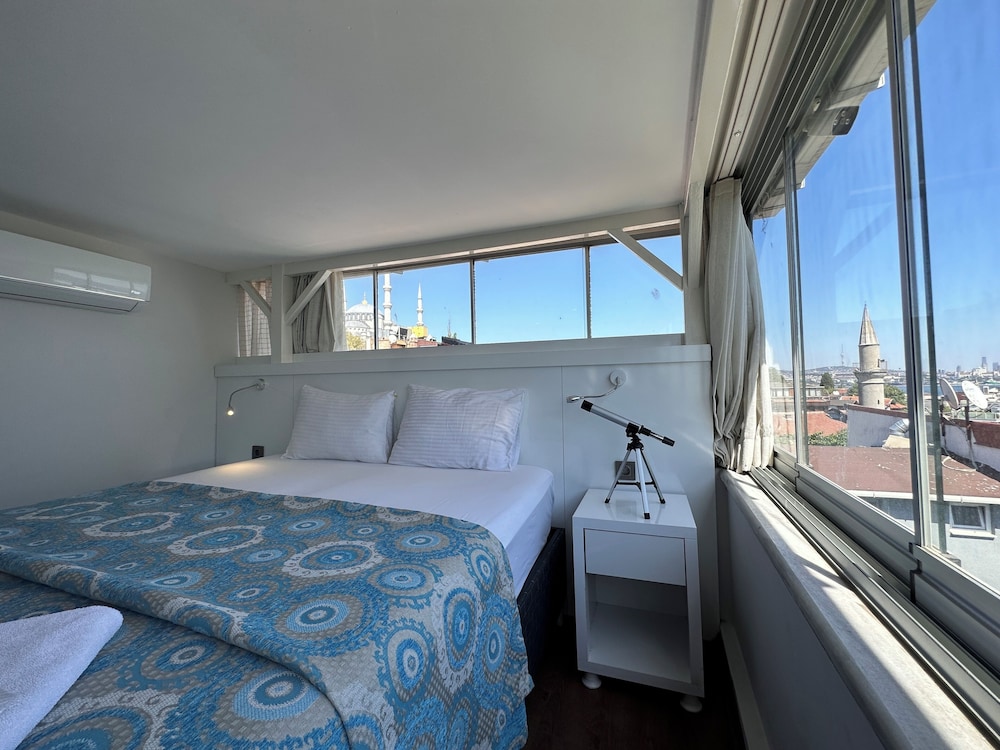 Hotel Antique 16