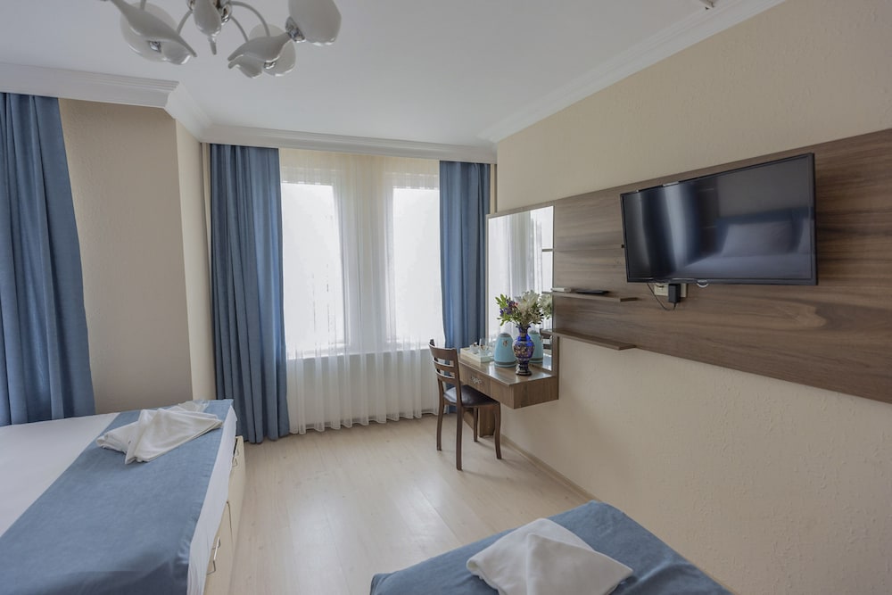 Demare Hotel 22