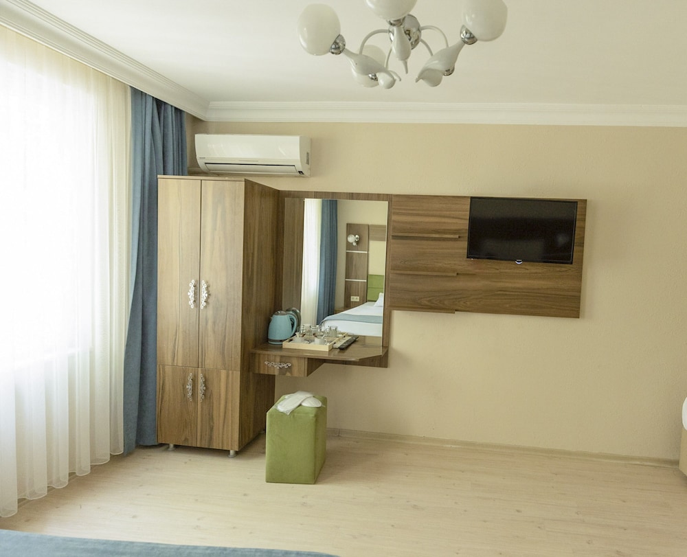 Demare Hotel 6