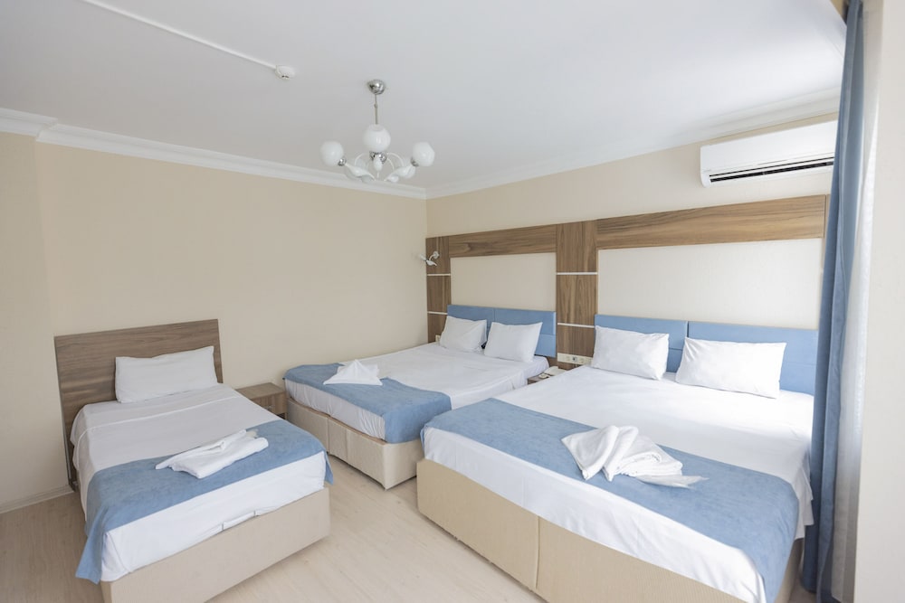 Demare Hotel 21