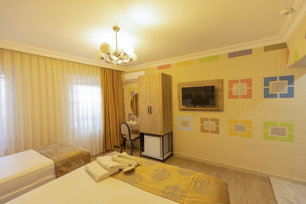 Demare Hotel 17