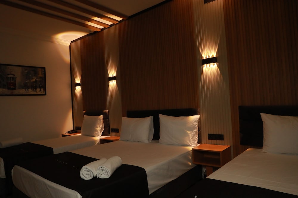 Rays Hotel 14