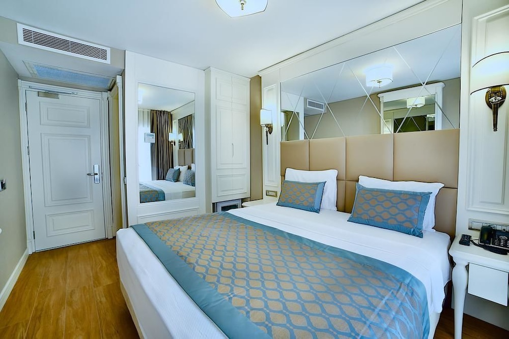 Paleria Hotel 5