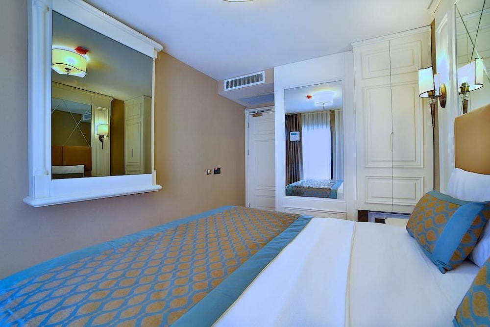Paleria Hotel 8