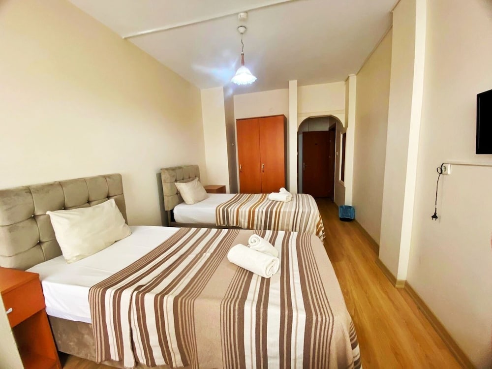 Ulubat Castle Hotel 22