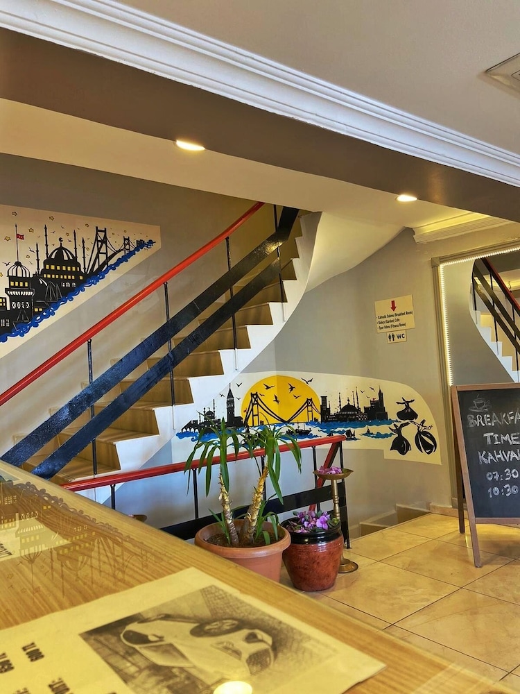 Ulubat Castle Hotel 4