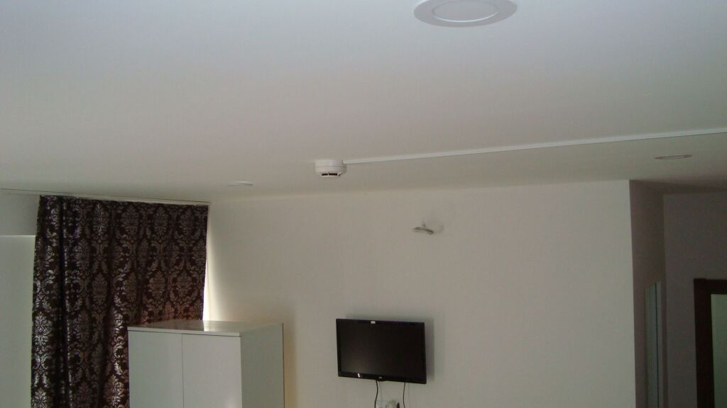 Ren Plus Suites Hotel 6