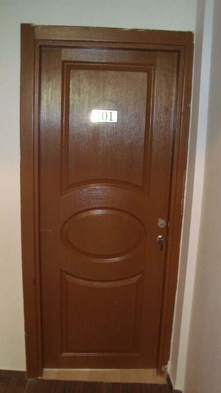 Ren Plus Suites Hotel 1