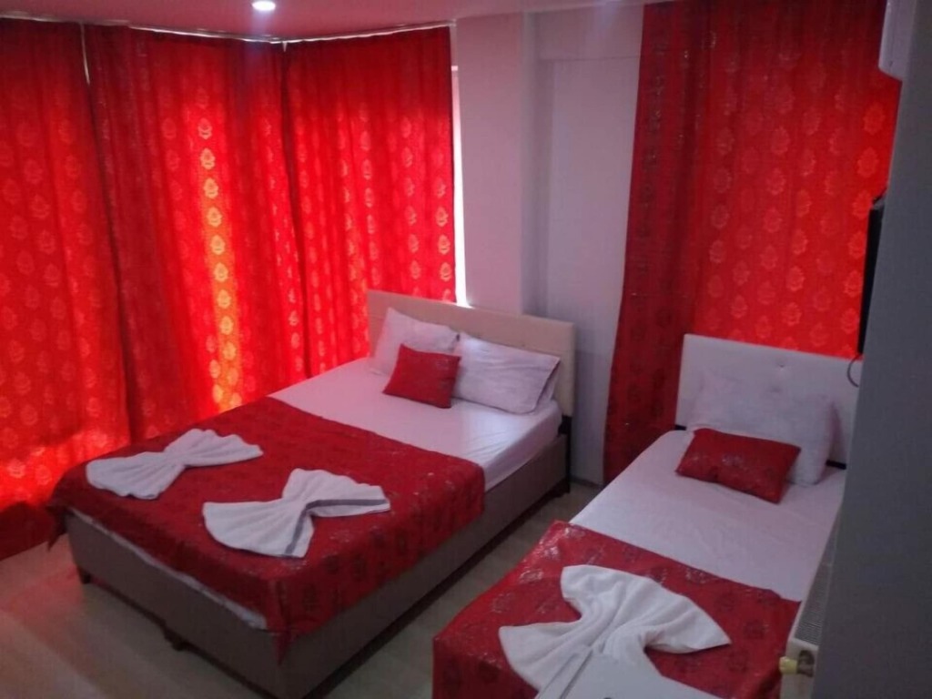 Ren Plus Suites Hotel 24