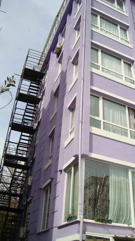Ren Plus Suites Hotel 7