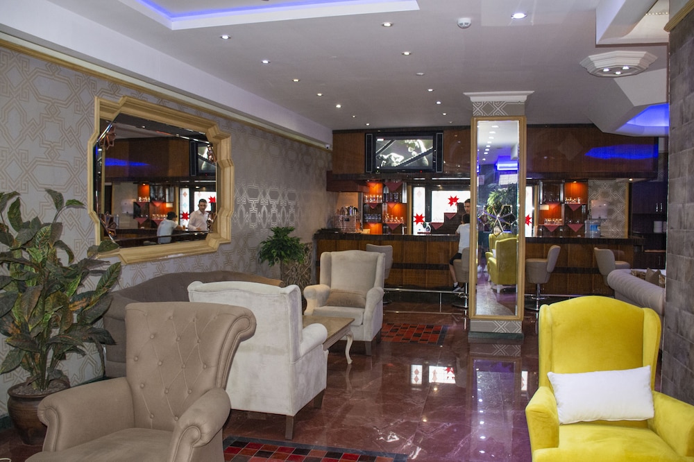 Hermanos Hotel 19