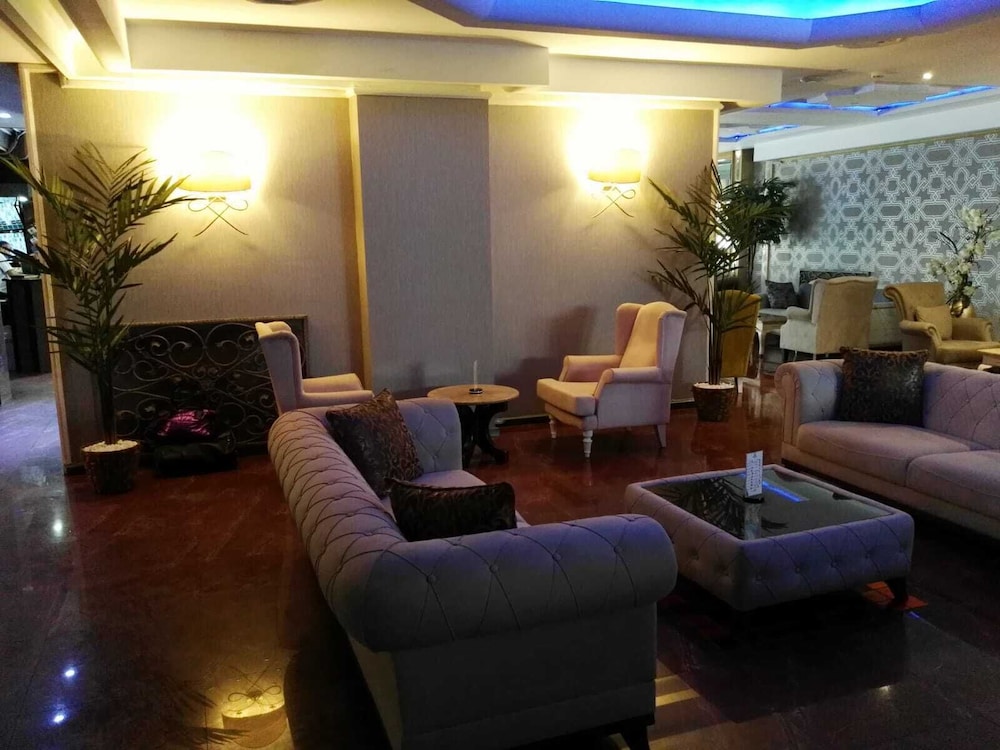 Hermanos Hotel 21