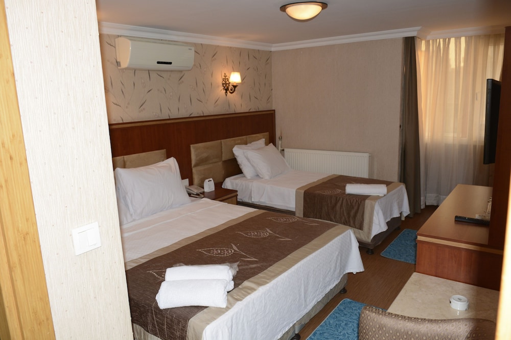 Hermanos Hotel 15