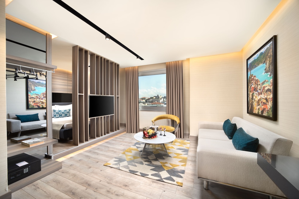 Nish Palace 21