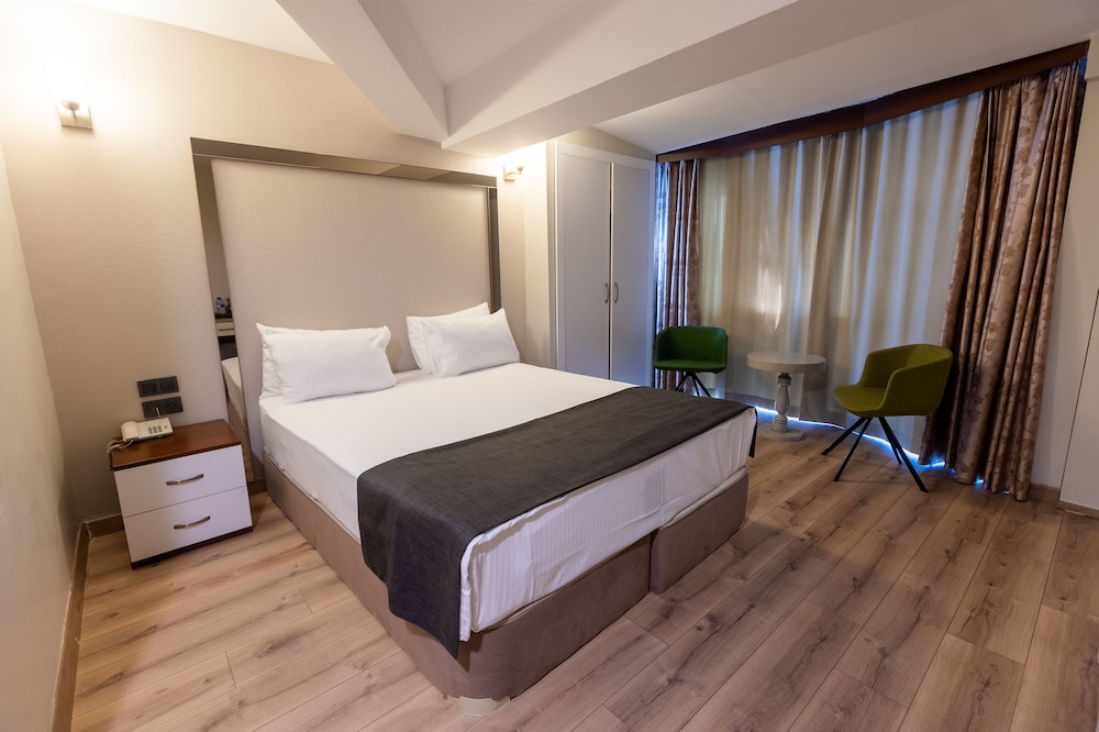 Asia Business Suites 4