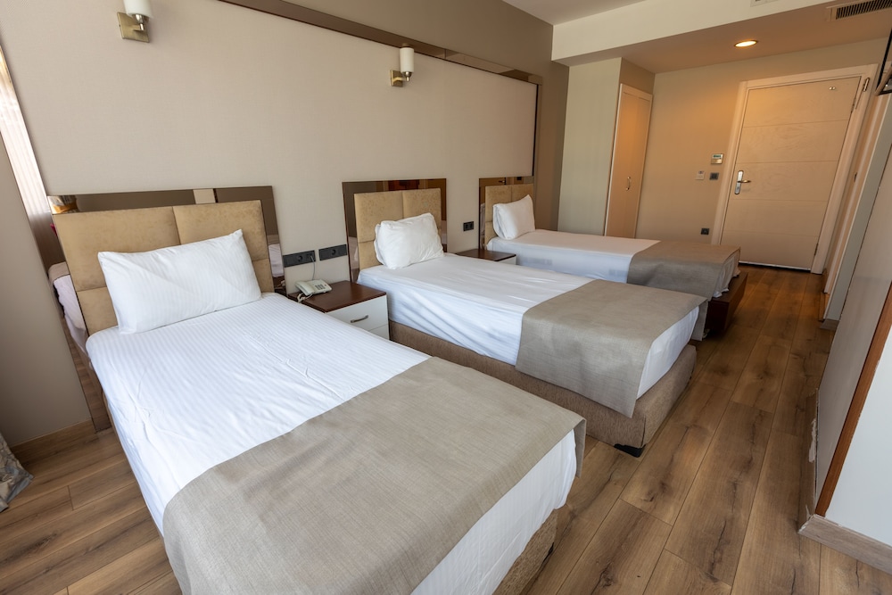 Asia Business Suites 9